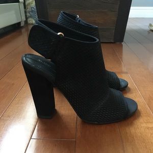 Aldo black heels